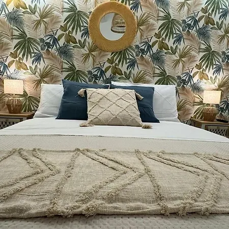 Samuele S Feriehus Catania